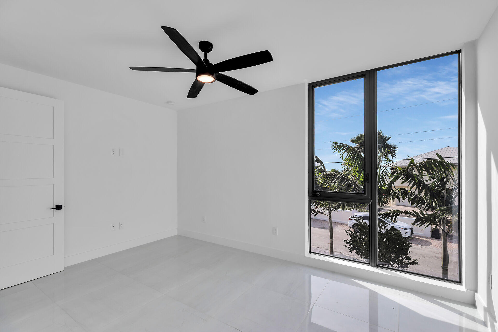 62 Mutiny Place Key Largo, FL 33037 - Photo 44 of 70 a view of a hallway with a window