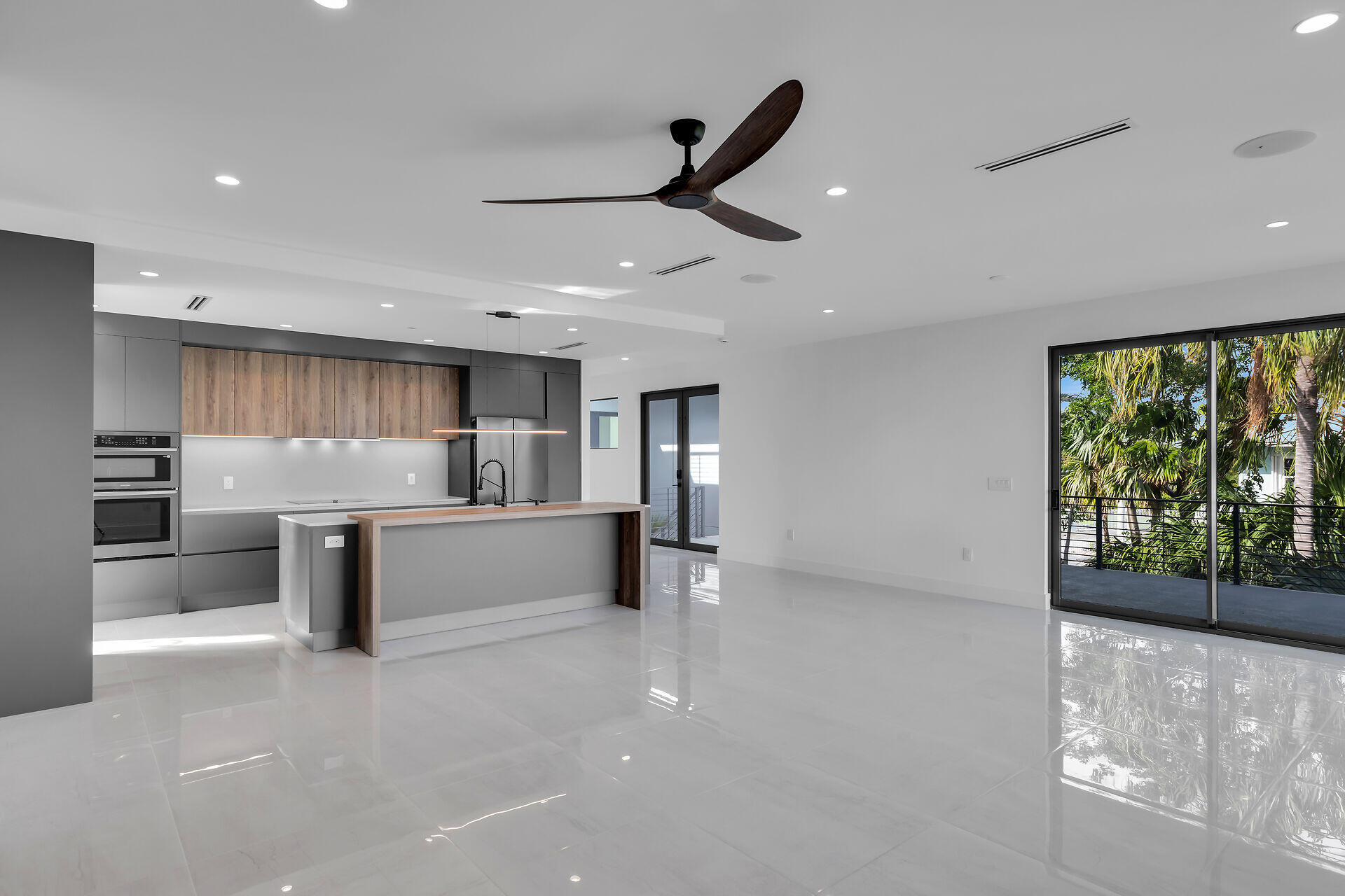 62 Mutiny Place Key Largo, FL 33037 - Photo 7 of 70 a large kitchen with stainless steel appliances a large counter top