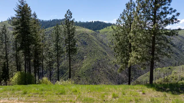 $169,900 | 2912 Lolo Creek Road, Weippe, ID 83553