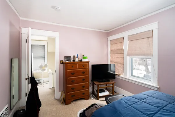 $235,000 | 405 West Faribault Street, Duluth, MN 55803