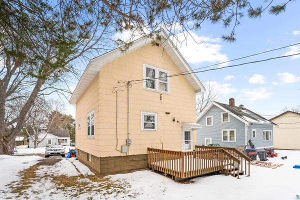 $235,000 | 405 West Faribault Street, Duluth, MN 55803