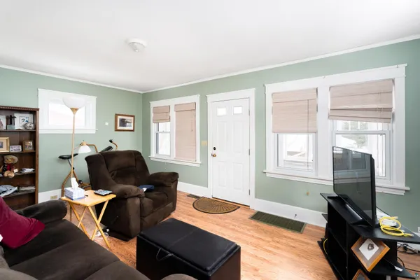$235,000 | 405 West Faribault Street, Duluth, MN 55803