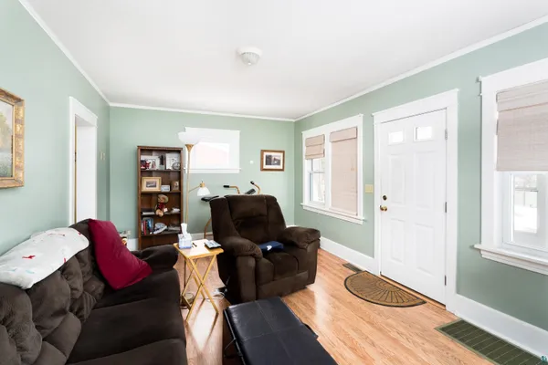 $235,000 | 405 West Faribault Street, Duluth, MN 55803