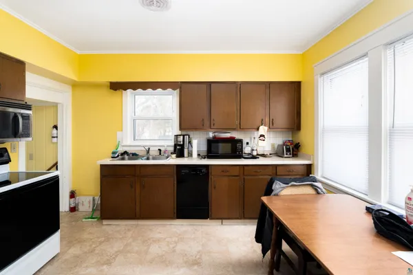 $235,000 | 405 West Faribault Street, Duluth, MN 55803