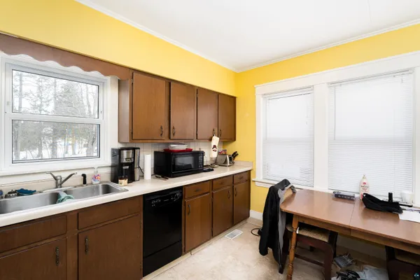 $235,000 | 405 West Faribault Street, Duluth, MN 55803