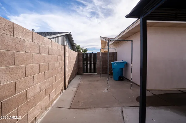 $2,300 | 3844 West Lupine Avenue, Phoenix, AZ 85029