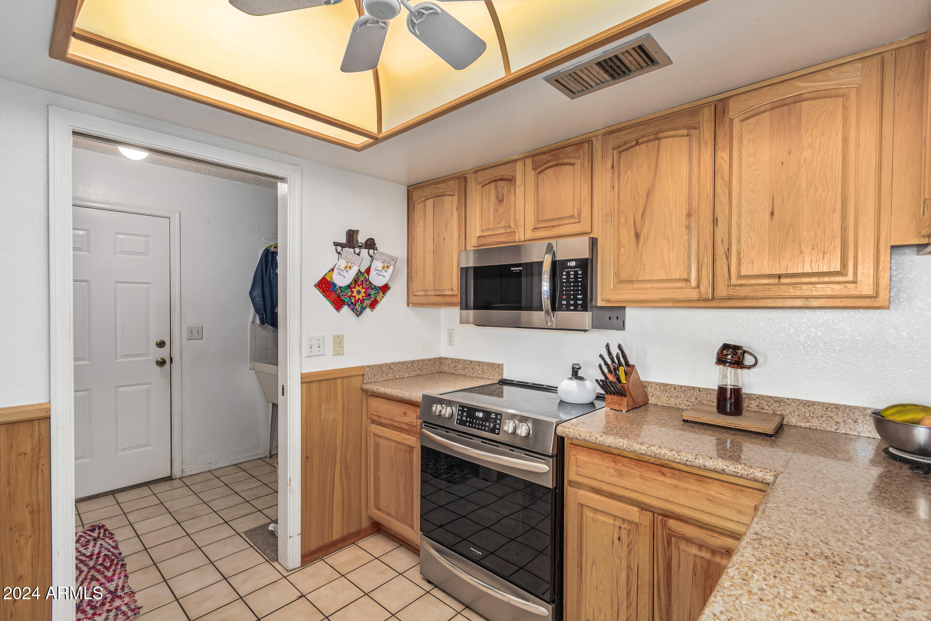 566 South Mountain View Road Apache Junction, AZ 85119 - Photo 23 of 71 21 - Mountain