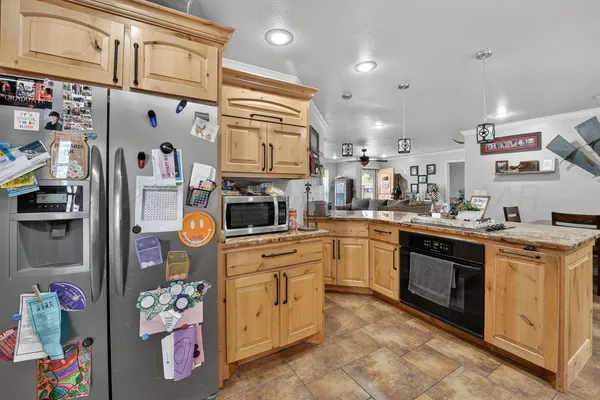 $289,000 | 104 North Vine Street, Claude, TX 79019