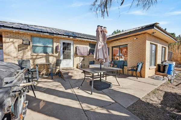 $289,000 | 104 North Vine Street, Claude, TX 79019