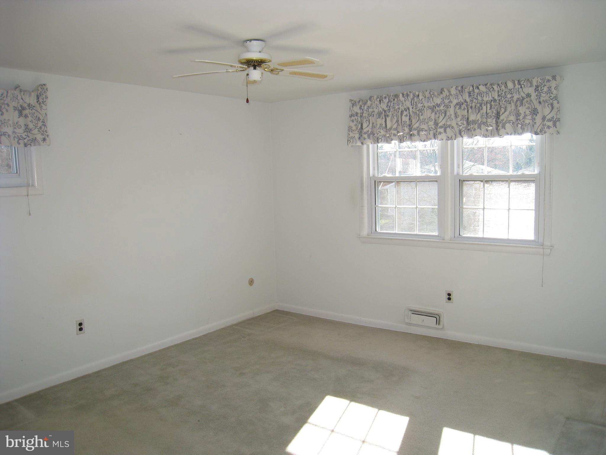 4 Hillside Road Stratford, NJ 08084 - Photo 12 of 18