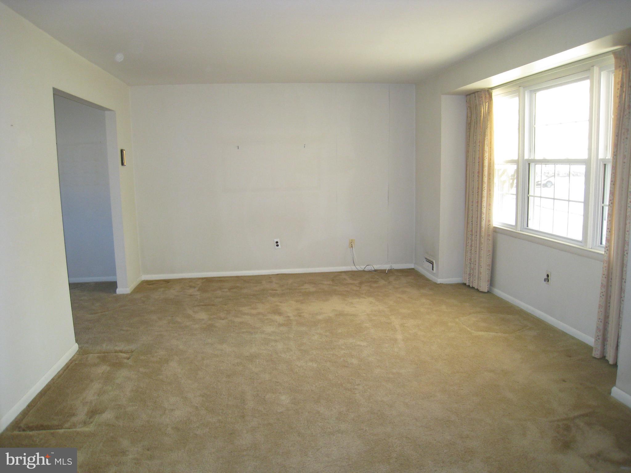 4 Hillside Road Stratford, NJ 08084 - Photo 4 of 18