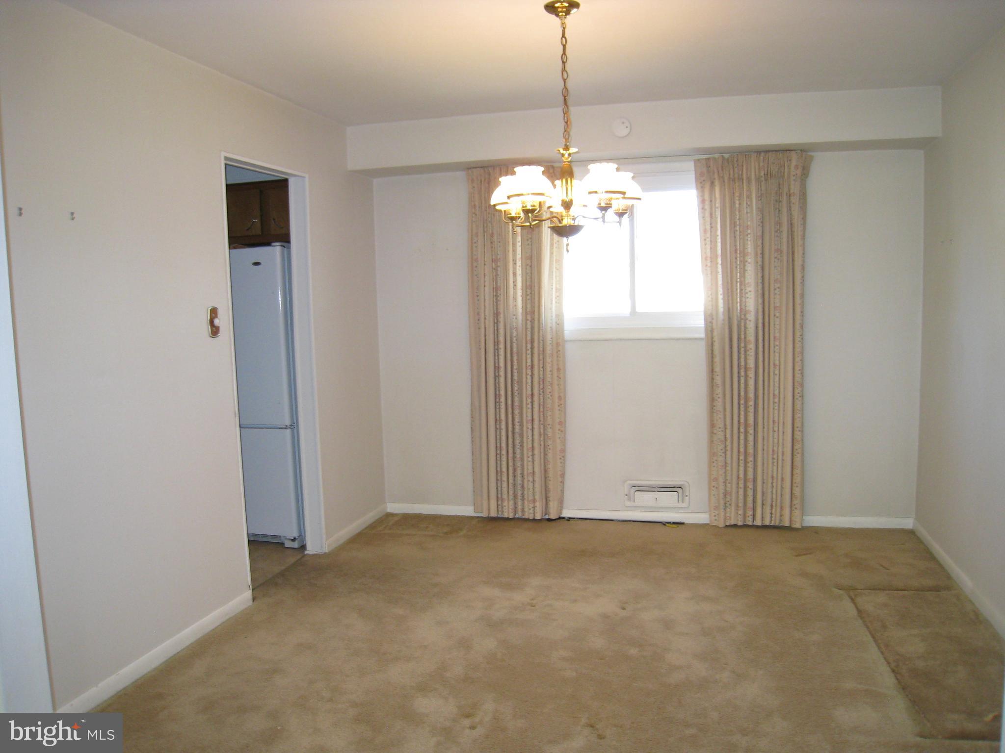 4 Hillside Road Stratford, NJ 08084 - Photo 6 of 18