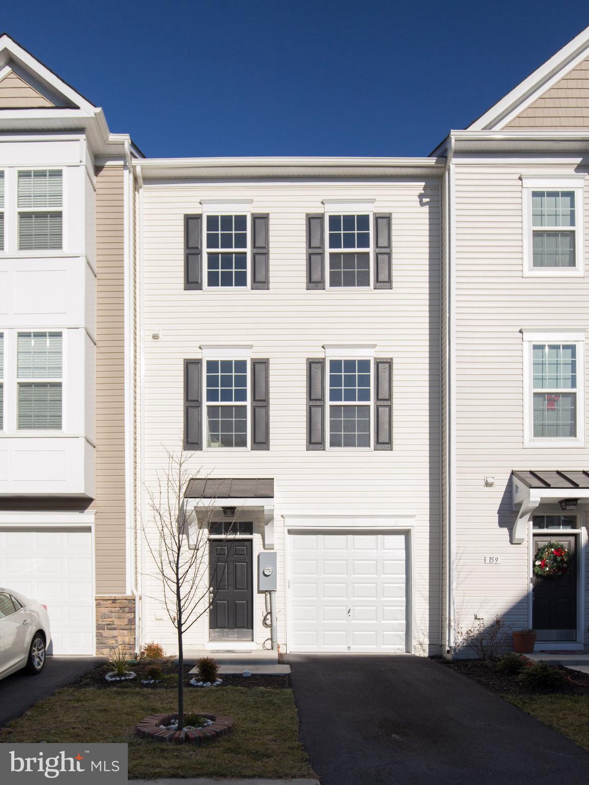 157 Schramm Loop Stephens City, VA 22655 - Photo 2 of 37 Exterior Front