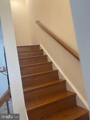 9237 Lorton Valley Road Lorton, VA 22079 - Photo 6 of 7 Gallery Image 6
