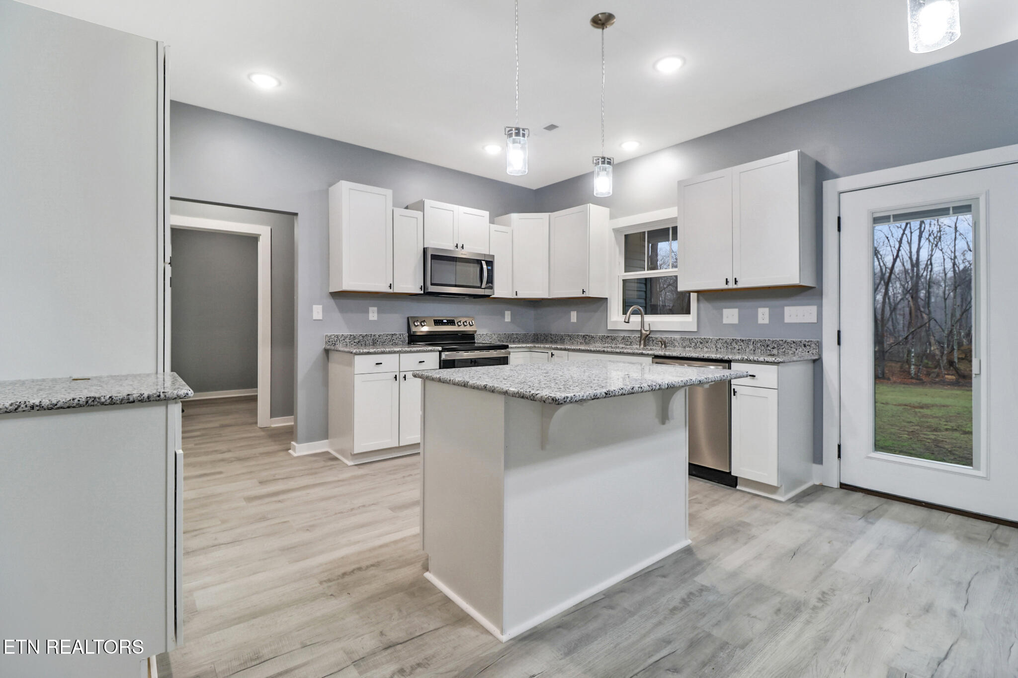117 Divide Trail Monterey, TN 38574 - Photo 12 of 34 Kitchen