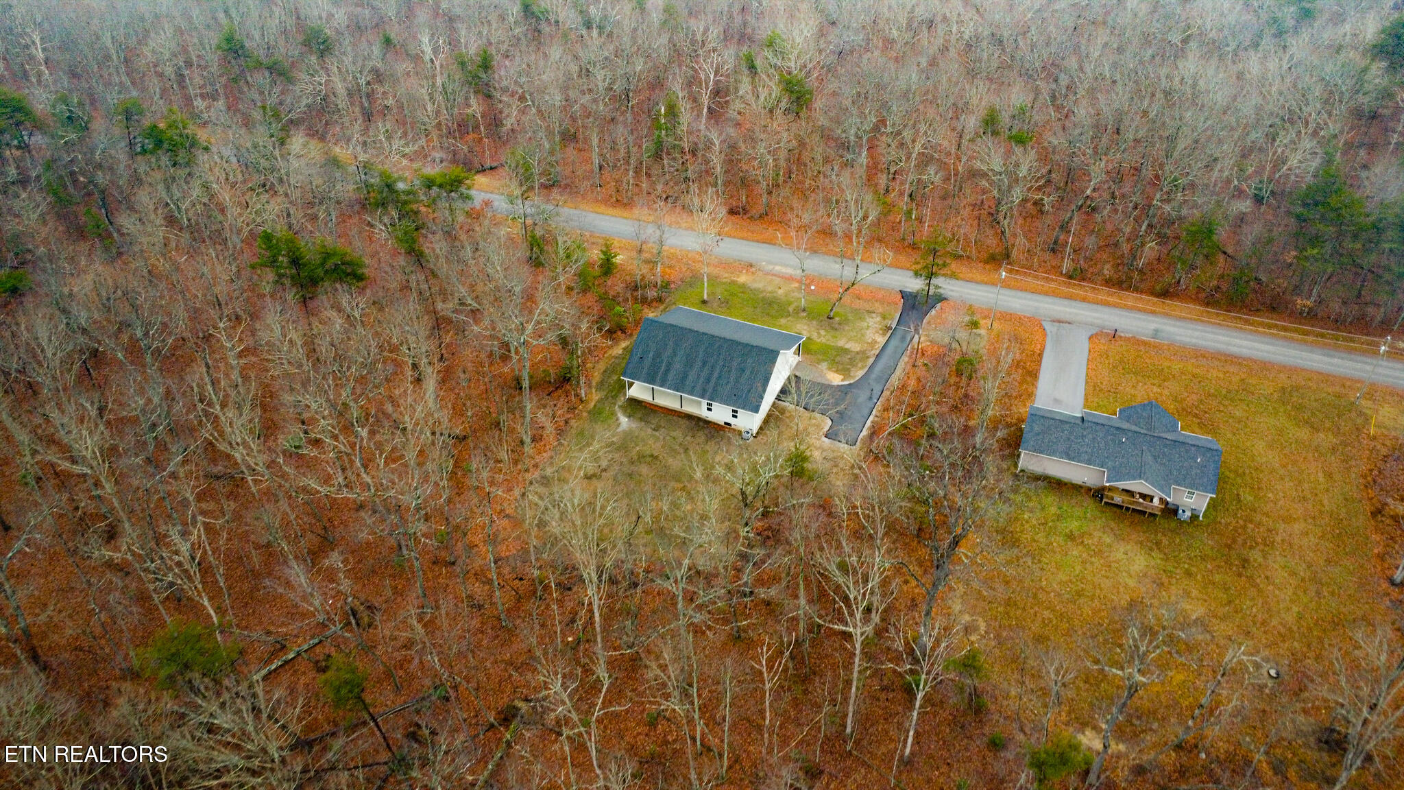 117 Divide Trail Monterey, TN 38574 - Photo 28 of 34 Drone6