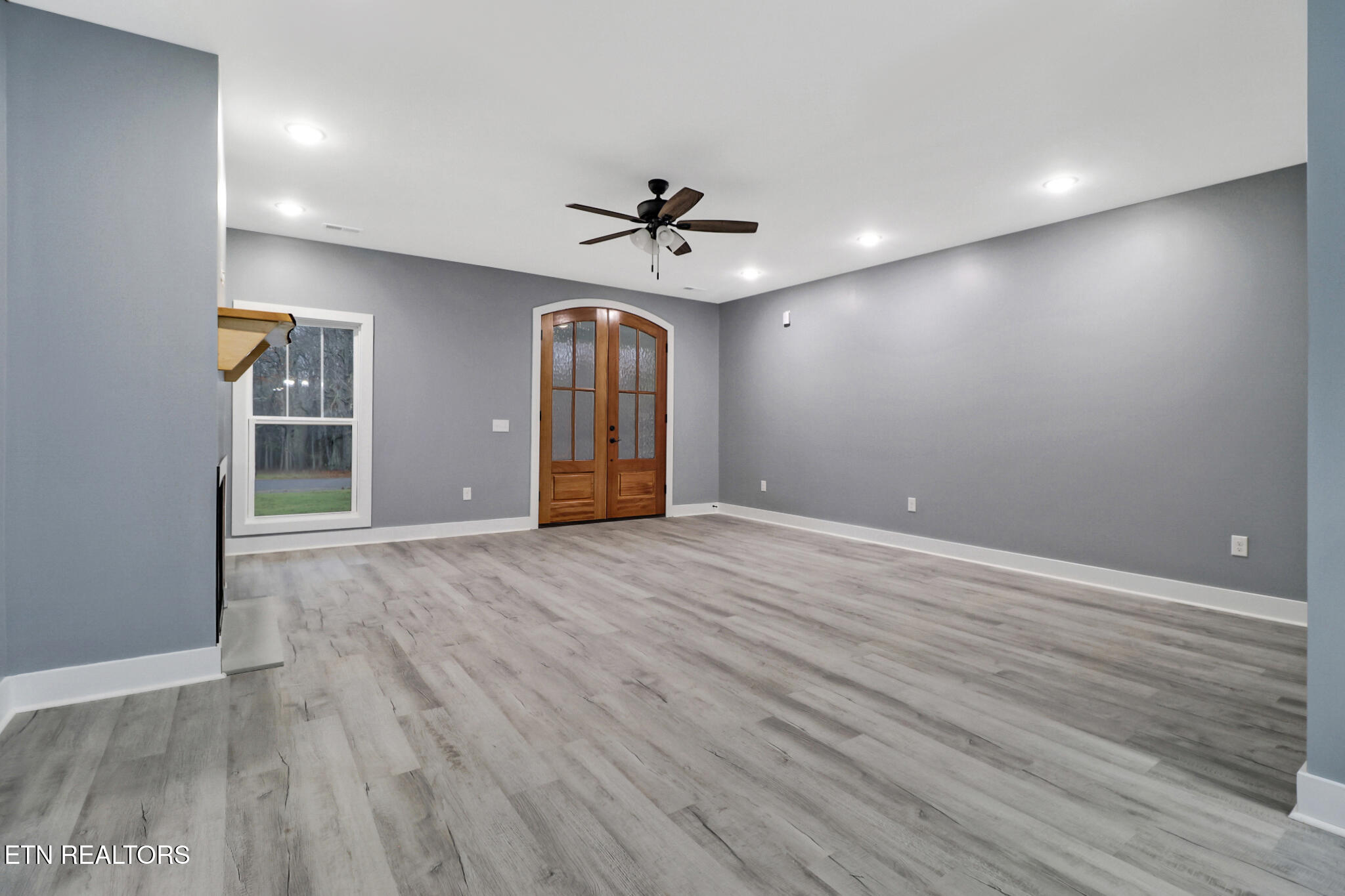 117 Divide Trail Monterey, TN 38574 - Photo 9 of 34 Livingroom2