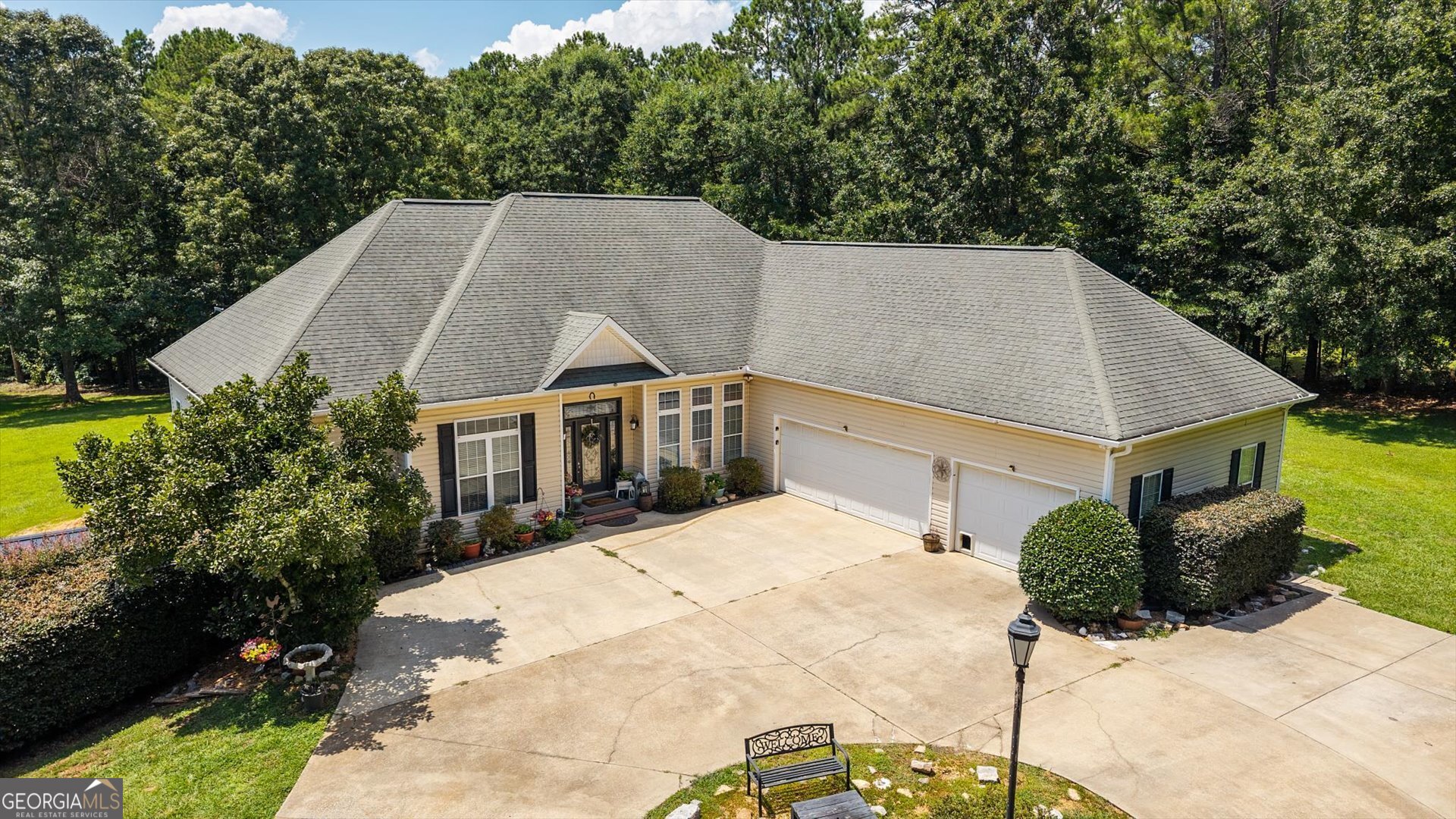 900 Old 4 Notch Road Carrollton, GA 30116 - Photo 2 of 52