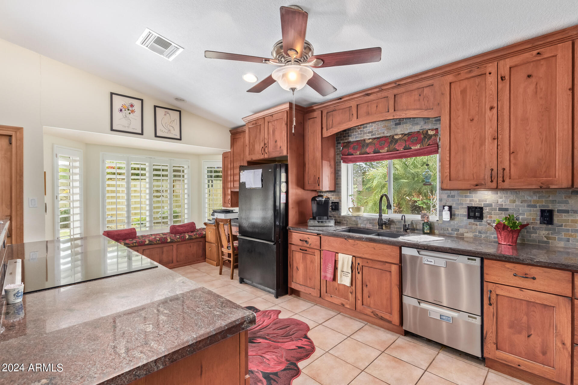 4739 East Redfield Road Phoenix, AZ 85032 - Photo 9 of 24 23 - Redfield