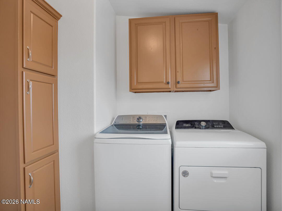 2705 West Honeysuckle Road Williams, AZ 86046 - Photo 18 of 40 Laundry Room