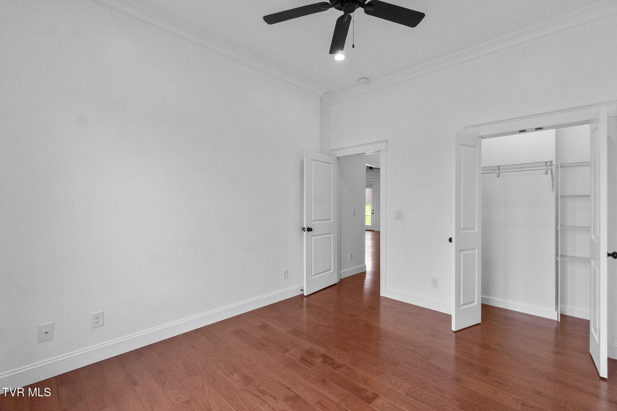 150 Naples Lane Greeneville, TN 37745 - Photo 33 of 48 Bedroom 2