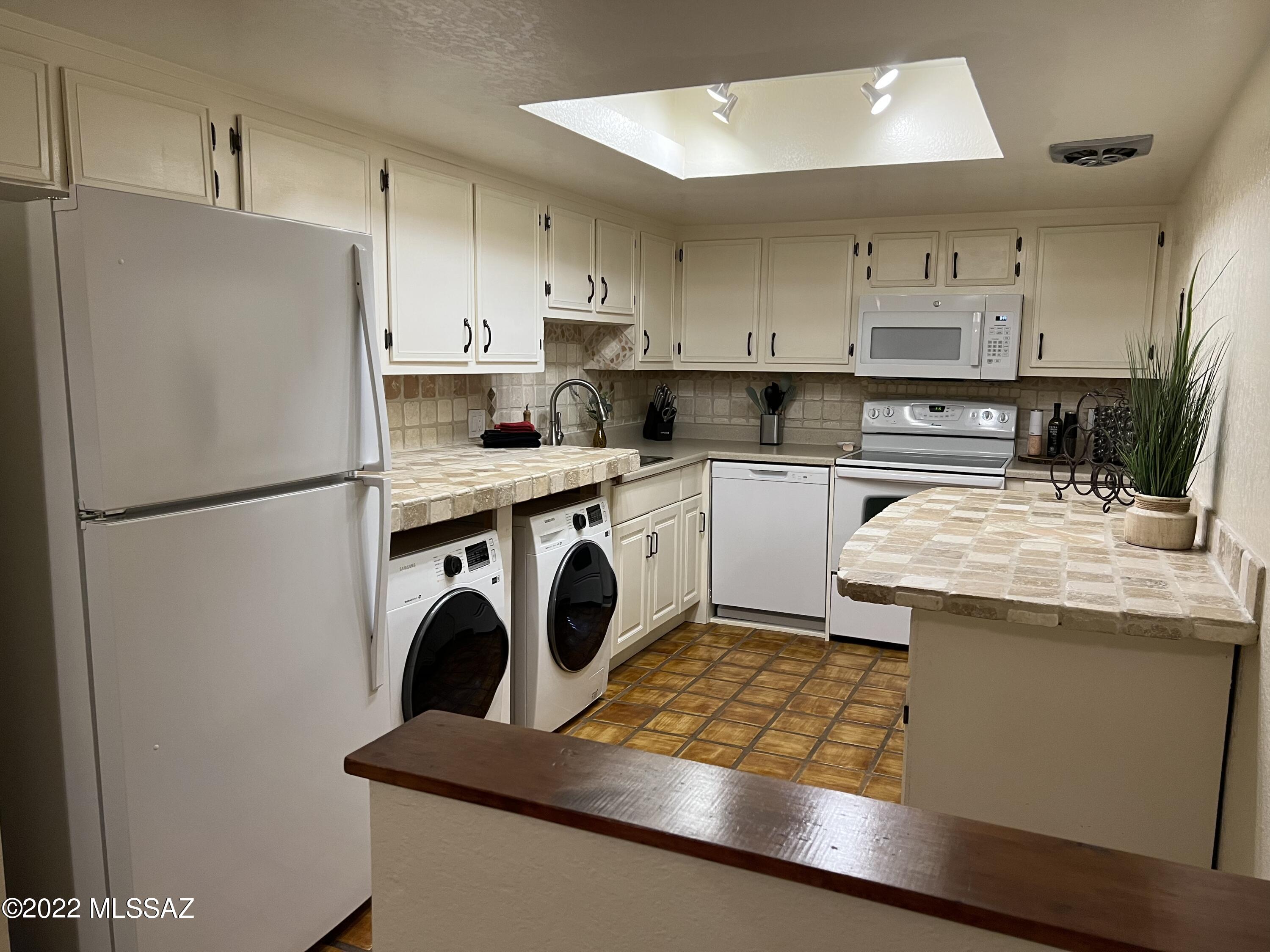8255 North Oracle Road, Unit 105 Tucson, AZ 85704 - Photo 8 of 23