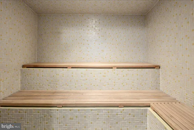 $2,900 | 6101 Edsall Road, Unit 702, Alexandria, VA 22304