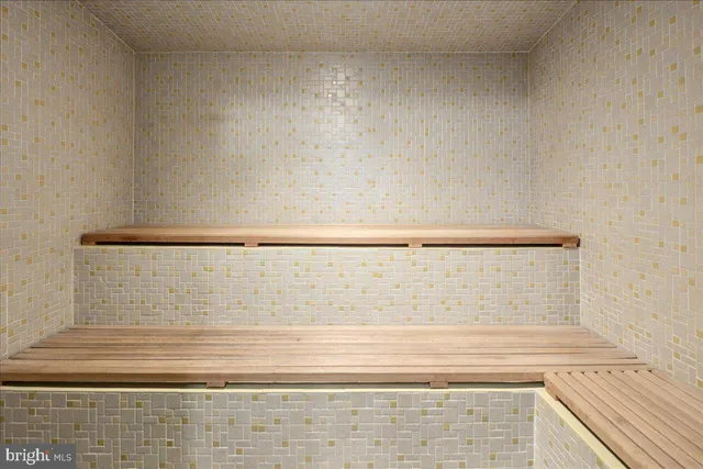 $2,900 | 6101 Edsall Road, Unit 702, Alexandria, VA 22304