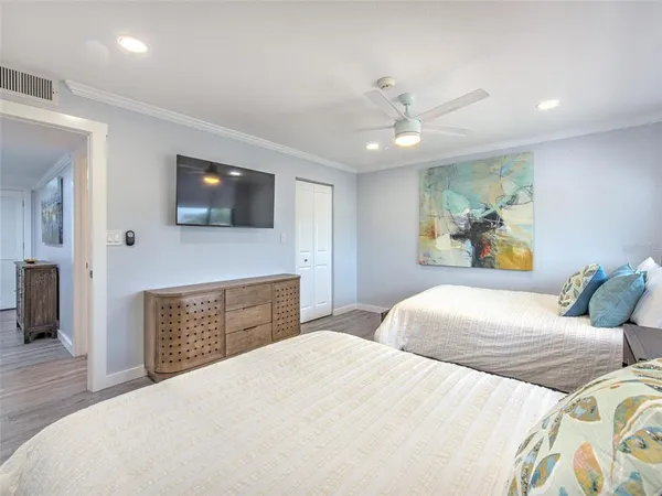 $6,000 | 706 Bayport Way, Unit 706, Longboat Key, FL 34228