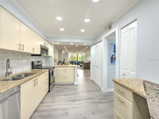 $6,000 | 706 Bayport Way, Unit 706, Longboat Key, FL 34228