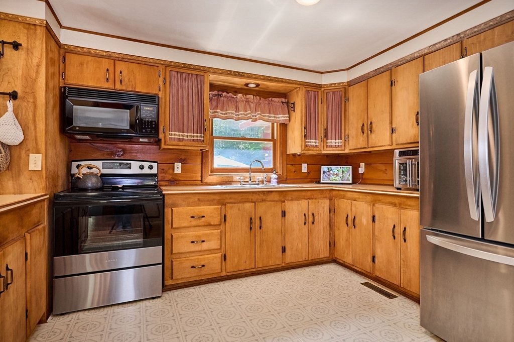 143 Charlemont Road Buckland, MA 01339 - Photo 11 of 36