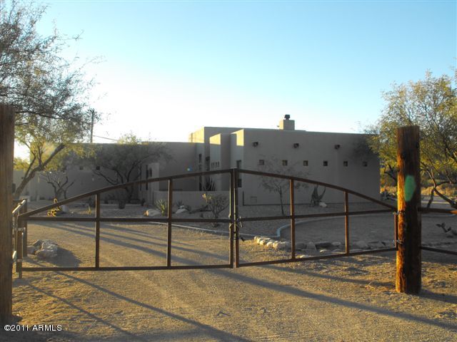 36100 South Rincon Road Wickenburg, AZ 85390 - Photo 3 of 21 GATED ENTRANCE
