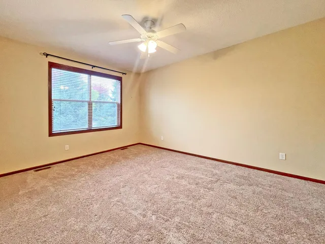 $2,695 | 9500 Declaration Drive, Chanhassen, MN 55317