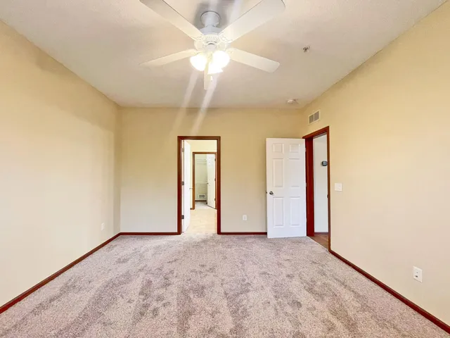 $2,695 | 9500 Declaration Drive, Chanhassen, MN 55317