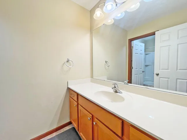 $2,695 | 9500 Declaration Drive, Chanhassen, MN 55317