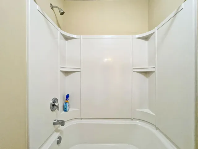 $2,695 | 9500 Declaration Drive, Chanhassen, MN 55317