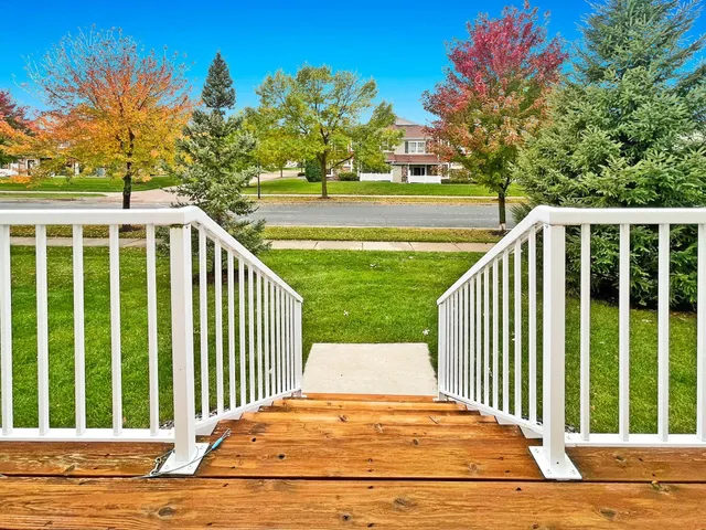 $2,695 | 9500 Declaration Drive, Chanhassen, MN 55317