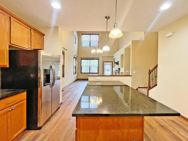 $2,695 | 9500 Declaration Drive, Chanhassen, MN 55317