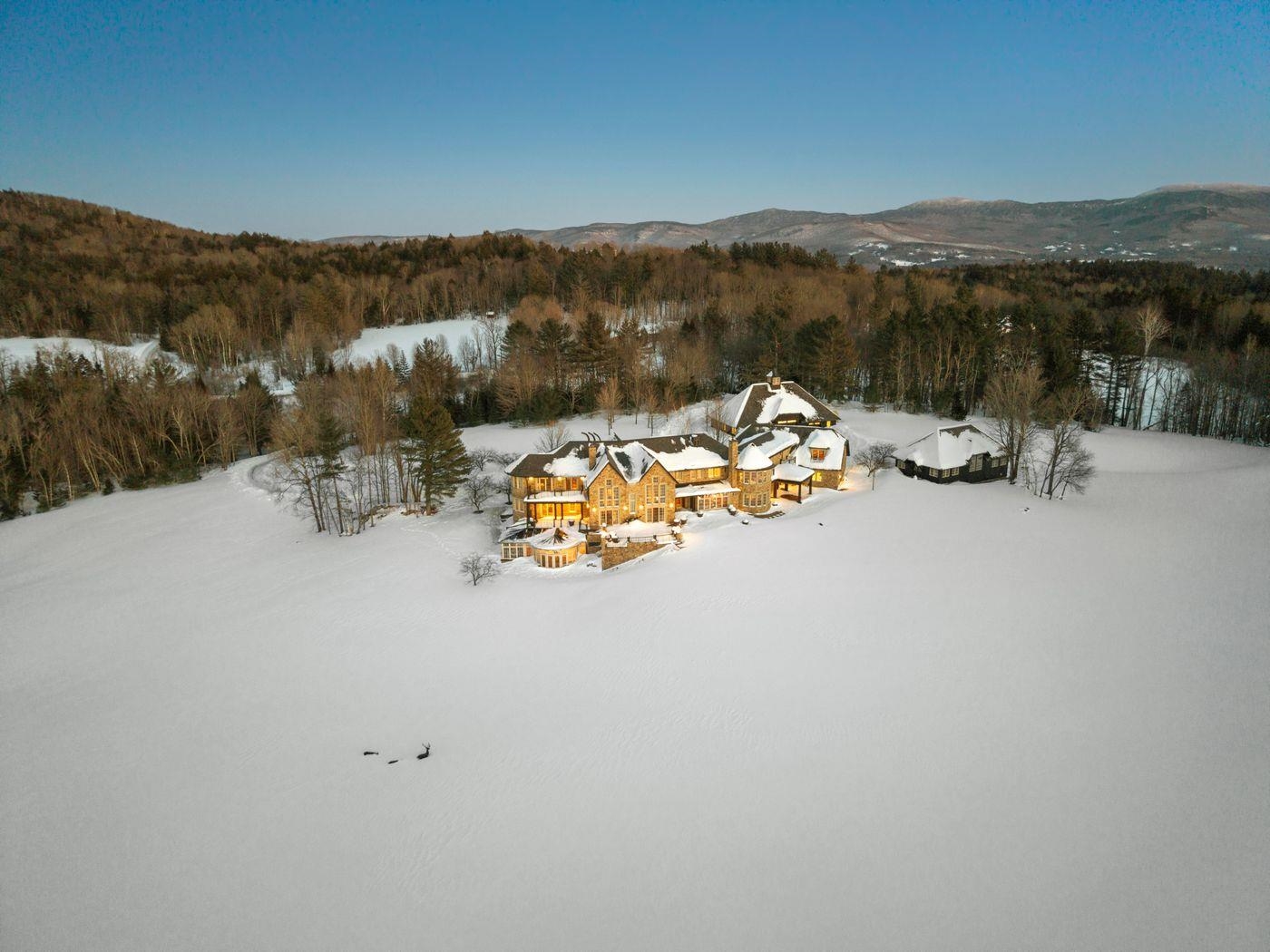 2575 Weeks Hill Road Stowe, VT 05672 - Photo 26 of 27