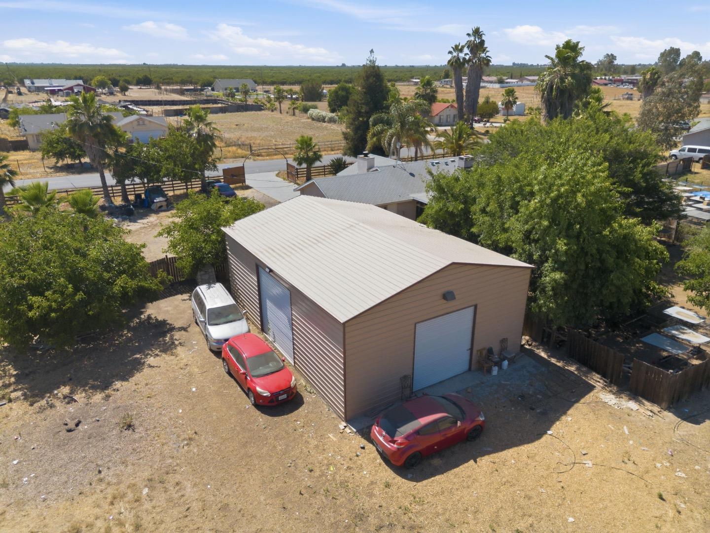 20105 Olympia Road Madera, CA 93638 - Photo 3 of 32