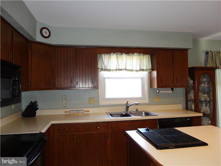 93 Butternut Court Sinking Spring, PA 19608 - Photo 11 of 25