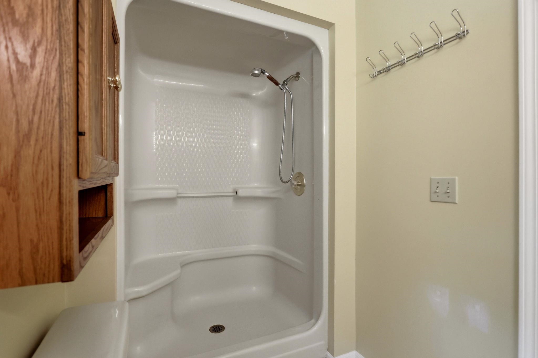 742 Wren Road Frankenmuth, MI 48734 - Photo 39 of 76 50213323-f5863d83-35fe-42a8-bd5c-f5ca848fe8f2.JPG