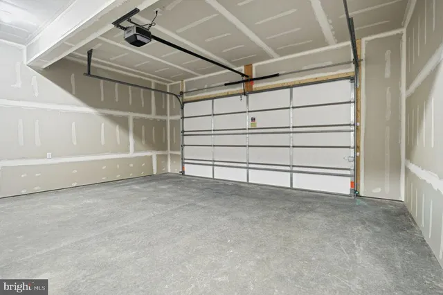 a view of a room with an empty space