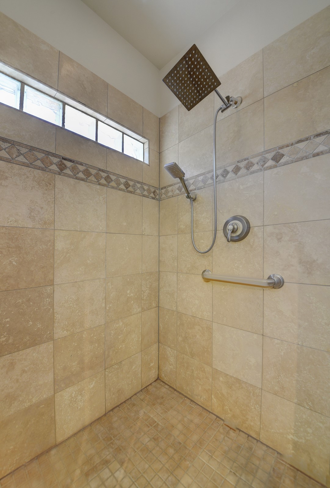 47 Azul Loop Santa Fe, NM 87508 - Photo 27 of 36 Master Shower