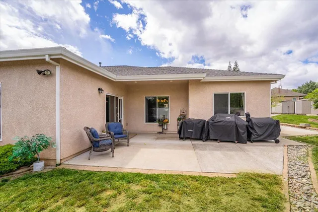 $485,000 | 2733 Smith Avenue, Shasta Lake, CA 96019