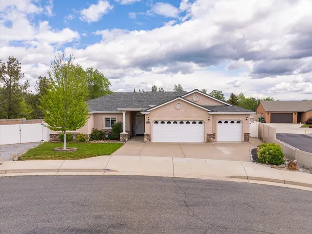 $485,000 | 2733 Smith Avenue, Shasta Lake, CA 96019