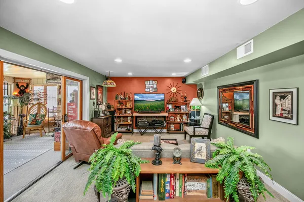 $675,000 | 70855 Wayne Street, Union, MI 49130