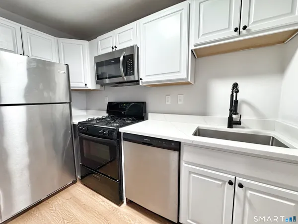 $1,595 | 127-131 Harbor Avenue, Unit 5, Norwalk, CT 06850