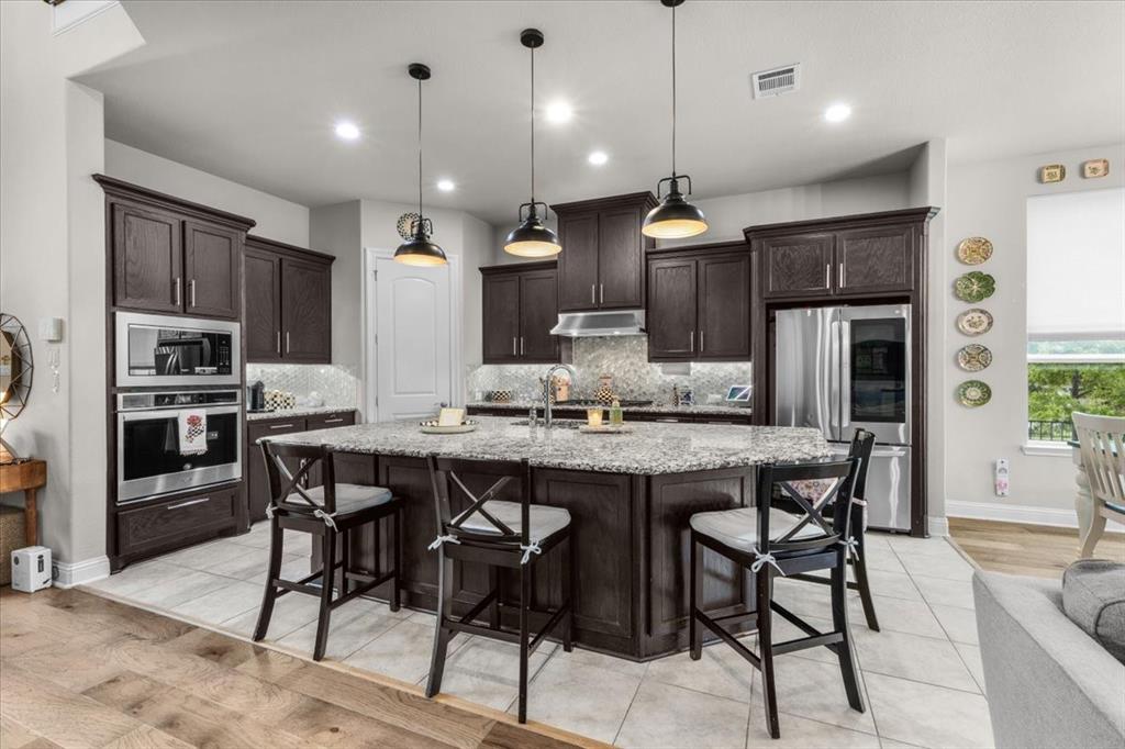 1725 Crested Ridge Road Fort Worth, TX 76008 - Photo 11 of 36