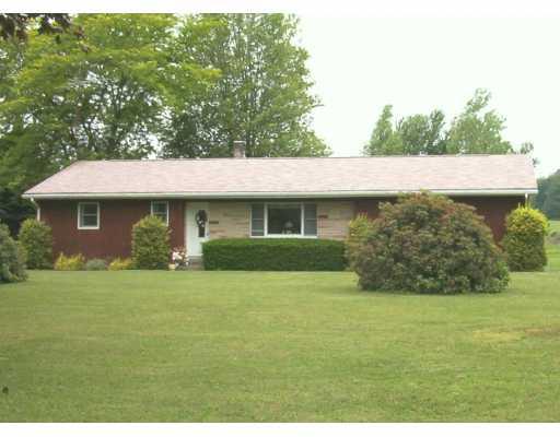11 Hilltop Road Greenville, PA 16125 - Photo 1 of 8 Exterior Front.